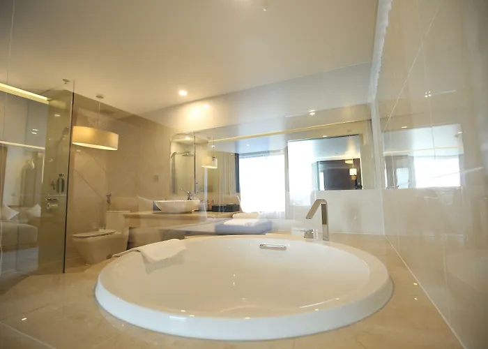Luxury Hotel 5*