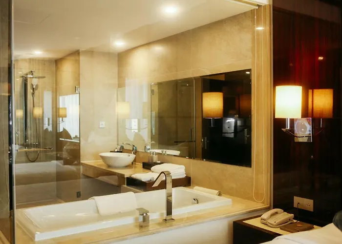 Khách sạn Luxury