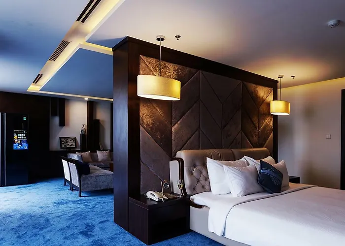 Luxury 5* Ha Long