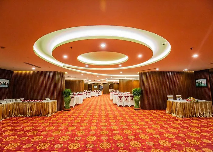 Luxury Ha Long